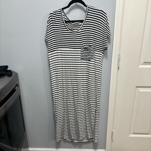 Black and White T-shirt Dress, Size Medium